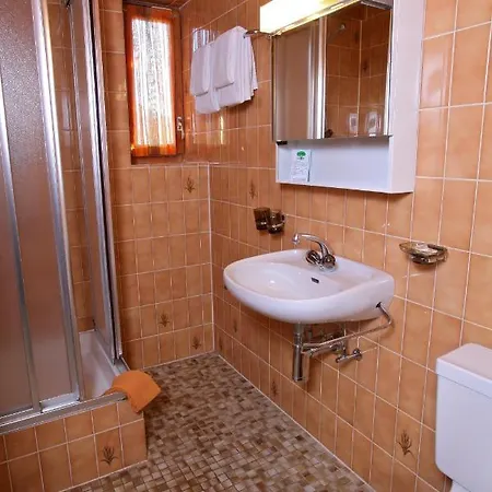 La Tour D'ai Hotel 2*